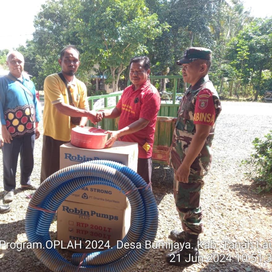 Bantuan Pompa Air 27 unit dari Dinas Pertanian untuk Kelompok Tani